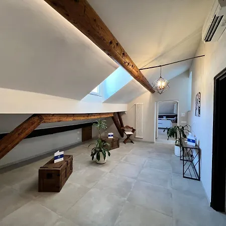 公寓 House Torre Piccamiglio By World