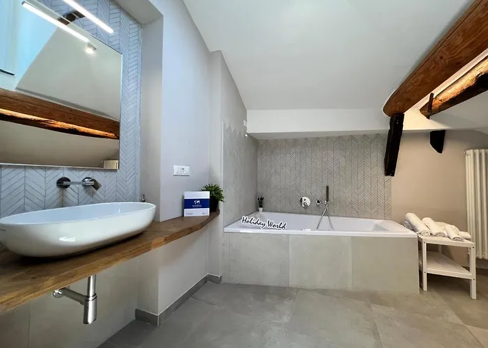 House Torre Piccamiglio By World Apartmán